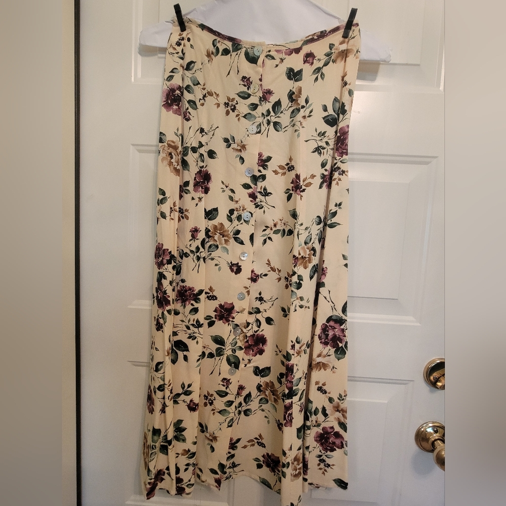 Floral button down skirt Britland Brand Size 5
